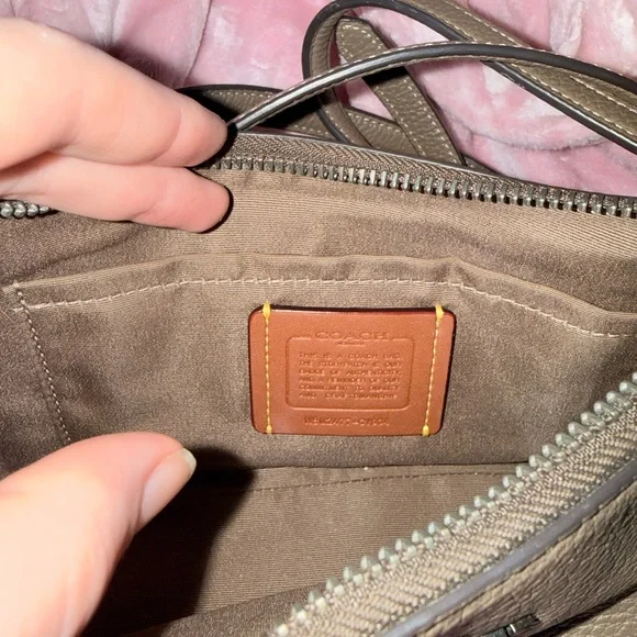 Coach Teri Shoulder Bag - Picture 5 of 6